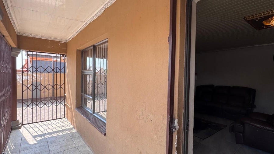 3 Bedroom Property for Sale in Galeshewe Northern Cape